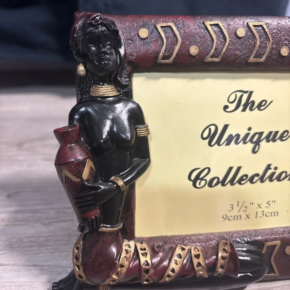 Vintage 3D blackamoor style picture frame 3.5 x 5 red Gold topless Unique
